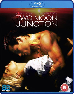 A fleur de peau ( Two Moon Junction (1988) ) (Blu-Ray)